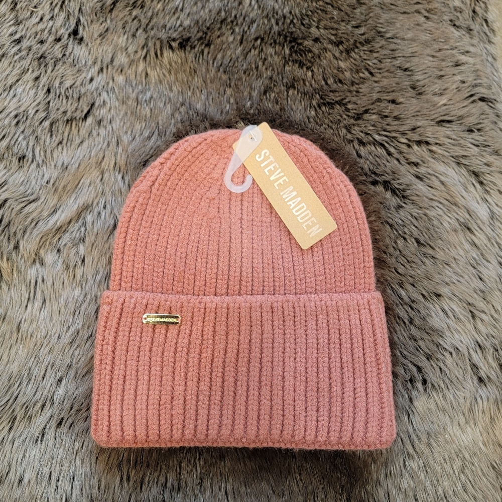 Steve Madden beanie